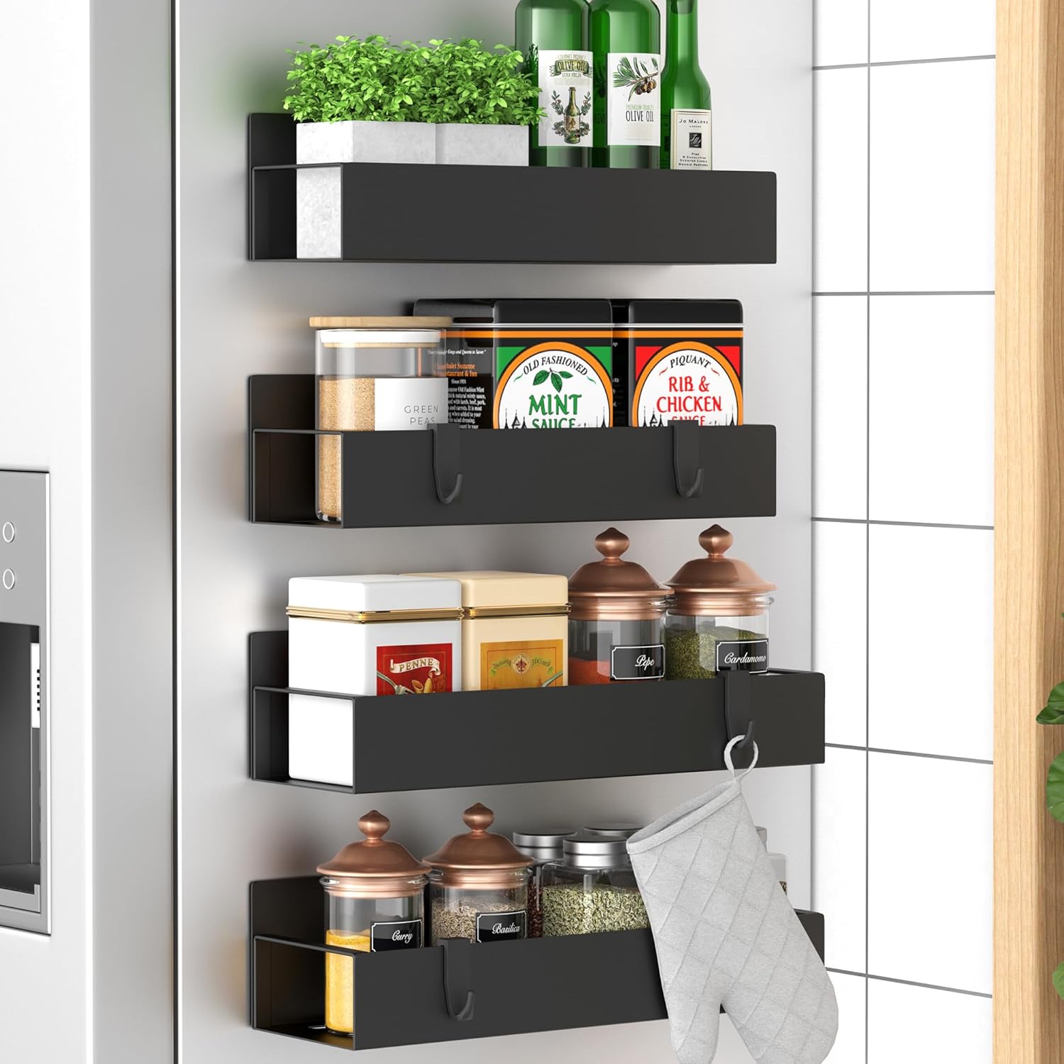 magnetic spice containers set — daily find — view 1